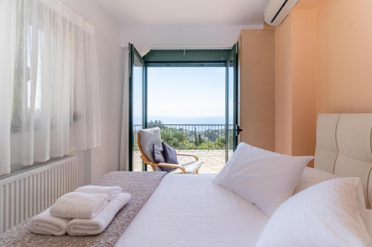 Sapphire Blue Villa Kalamítsi Exterior foto