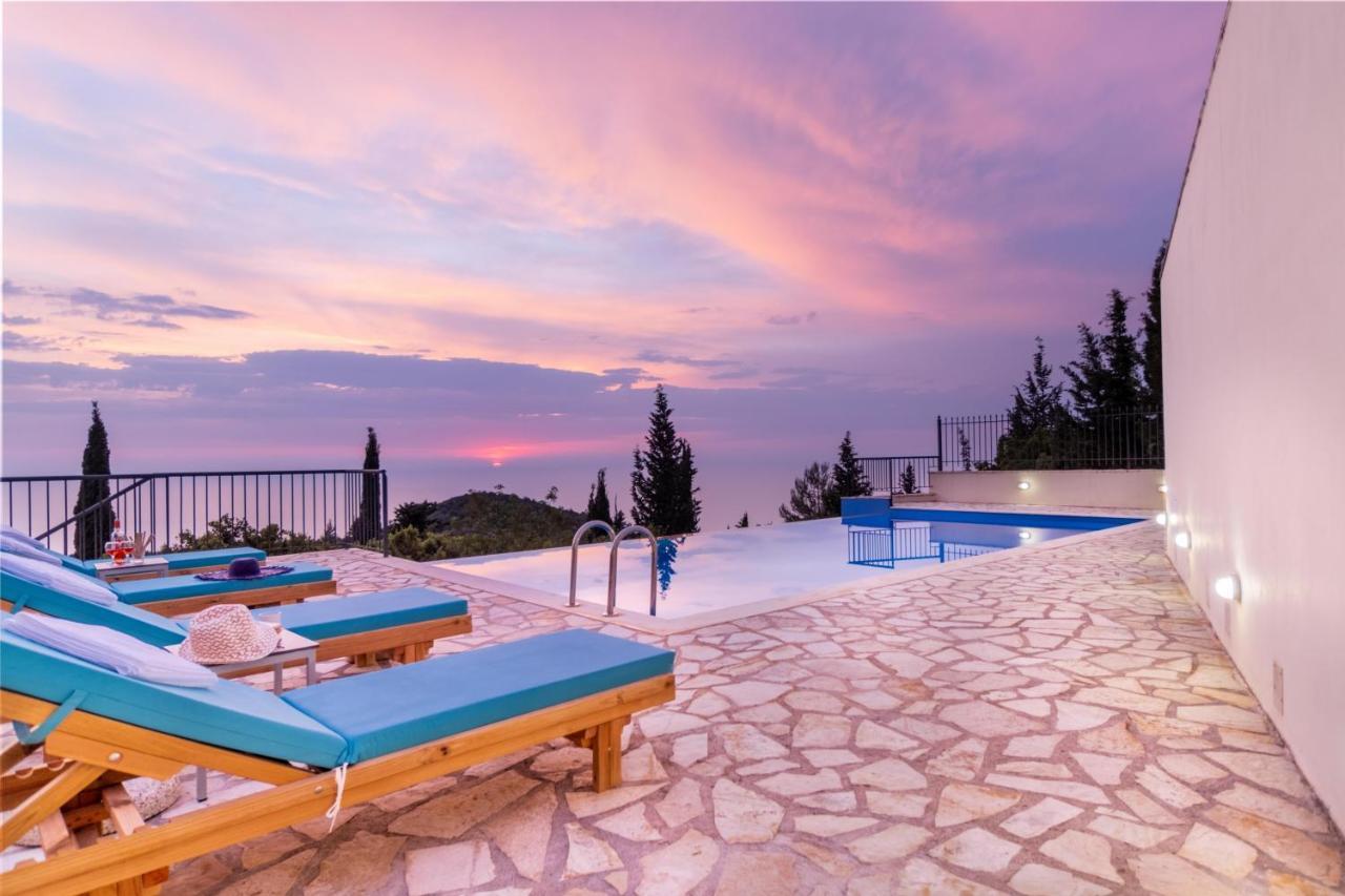 Sapphire Blue Villa Kalamítsi Exterior foto